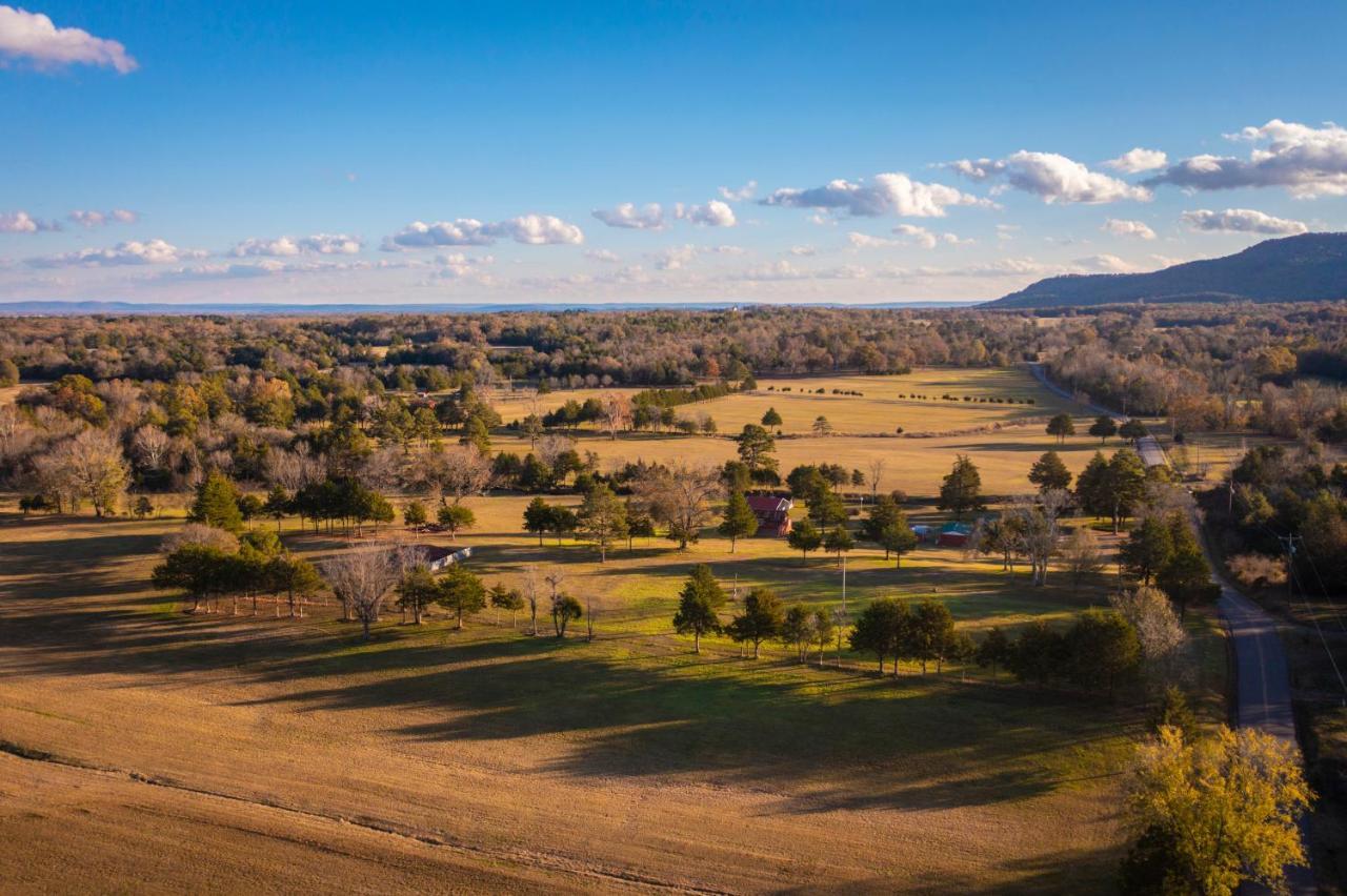 Nebo'S Foot, Hiking And Biking Escape With Game Shed Villa Dardanelle Exteriör bild