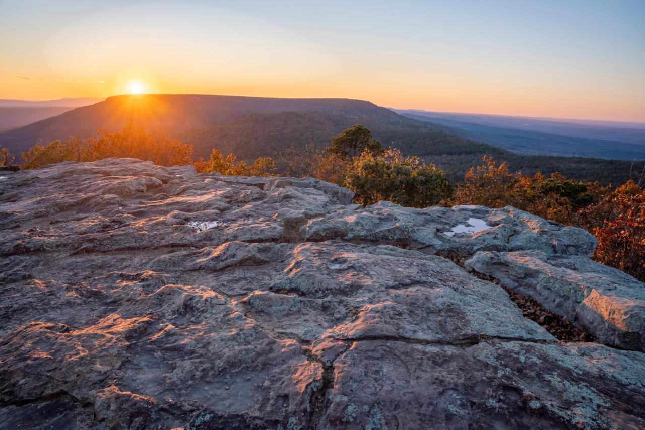 Nebo'S Foot, Hiking And Biking Escape With Game Shed Villa Dardanelle Exteriör bild